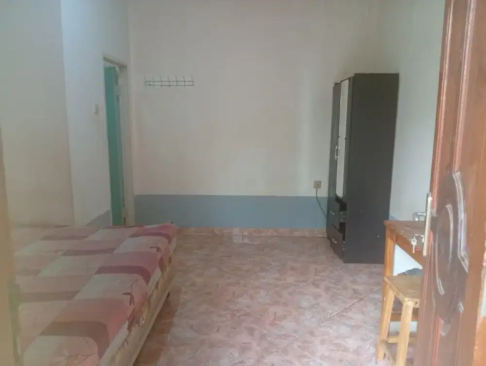 Kos Angela Kota Bintaro