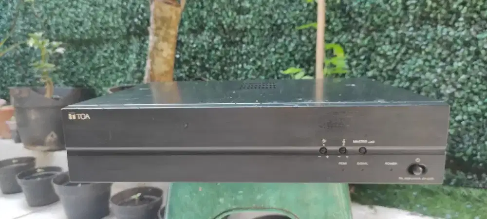 Amplifier toa zp 2240 240watt