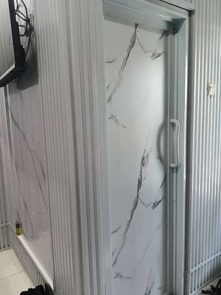 Pintu dan JENDELA ALUMINIUM