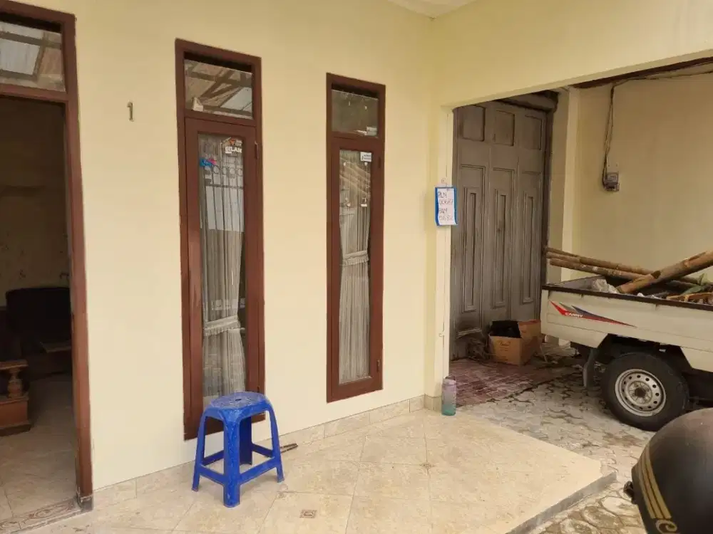 Murah! Rumah Lokasi Strategis tengah kota sayap bkr Buahbatu Bandung