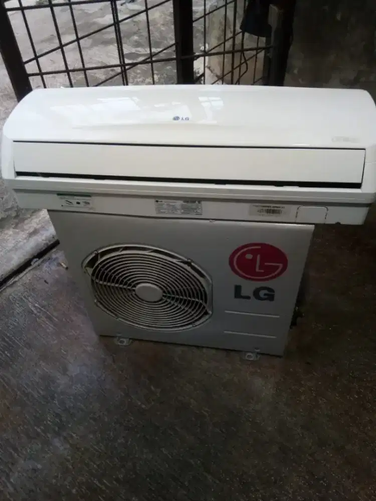 AC LG 1/2 pk dingin