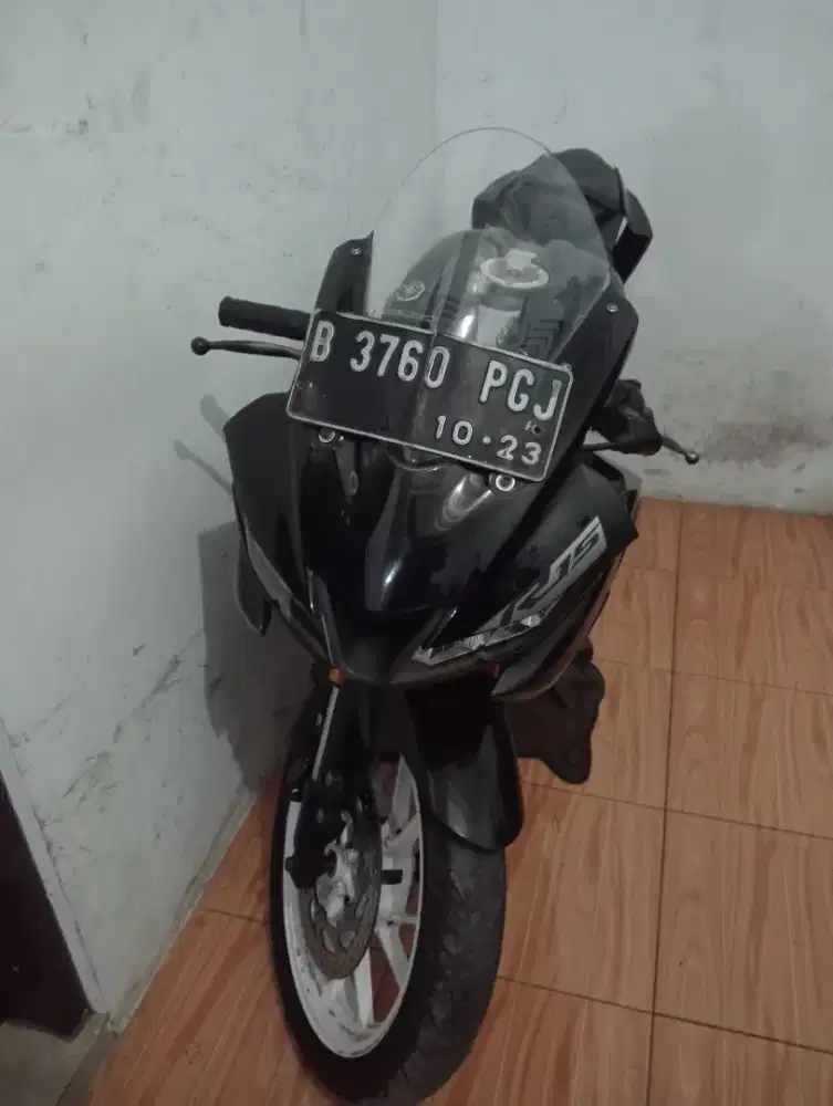 Yamaha R15 V3 tahun 2018