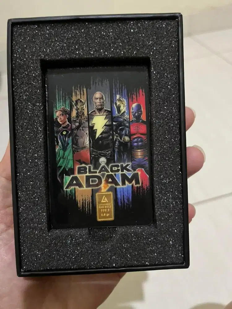 Emas 0,5 gr black adam