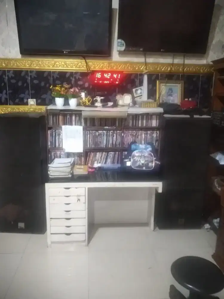 Beli cash barang elektronik bekas