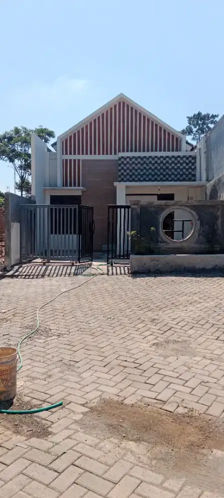 Rumah baru cluster strategies dekat kantor BPK RI