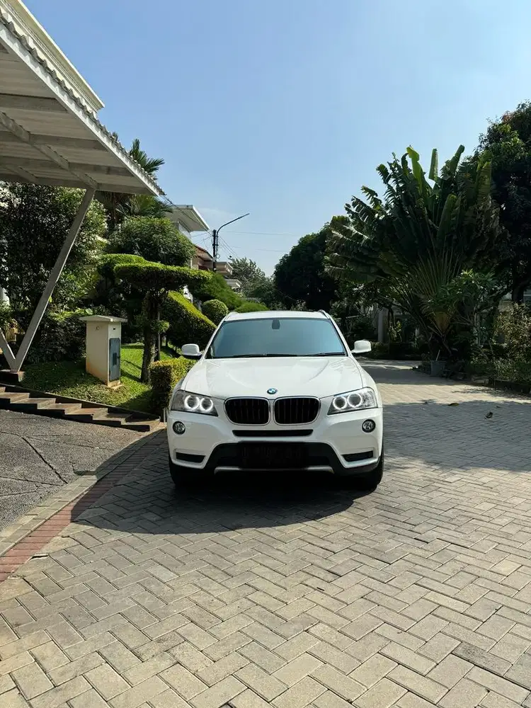 BMW X3 xDrive Full original,Kondisi istimewa