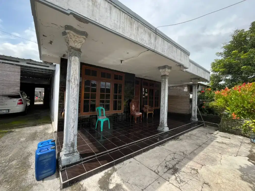 RUMAH 1 LANTAI PINGGIR JALAN STRATEGIS