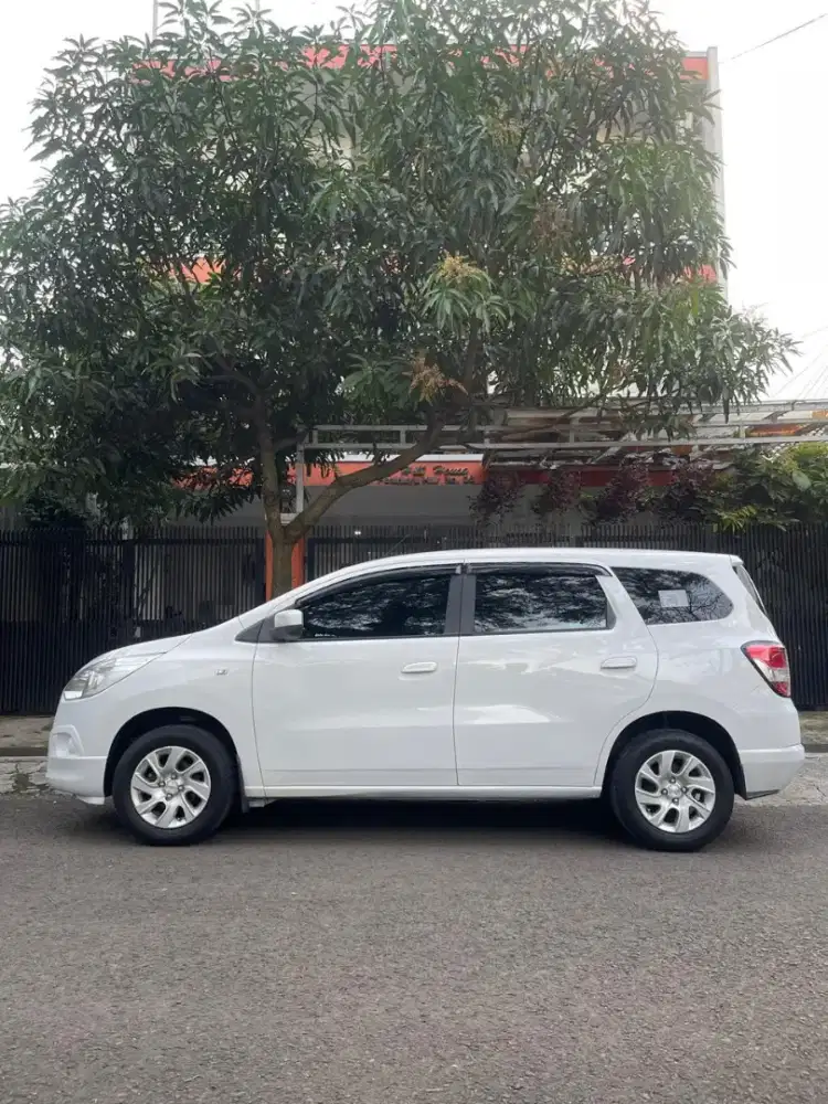 BAGUS BANGET!! SPIN LT SOLAR MT 2013!