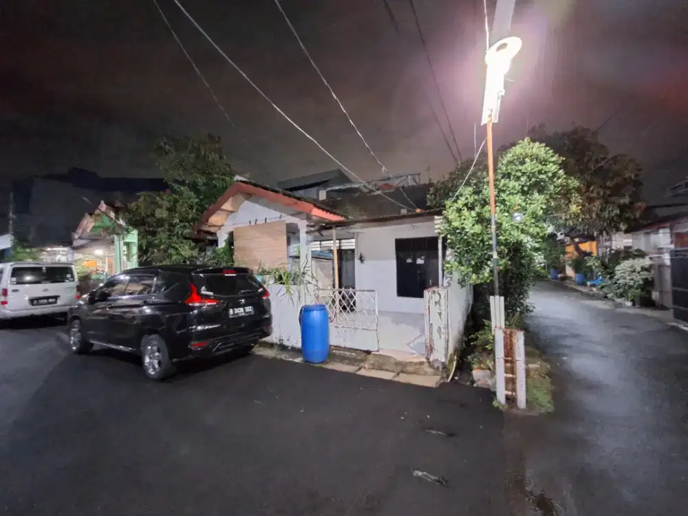 Dijual Rumah Pondok Ungu Permai, Hook, Nyaman, Strategis di Blok ii