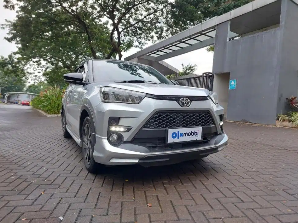 DP MURAH Toyota Raize 1.0 T GR SPORT Two Tone Bensin-AT 2021 CUZKB