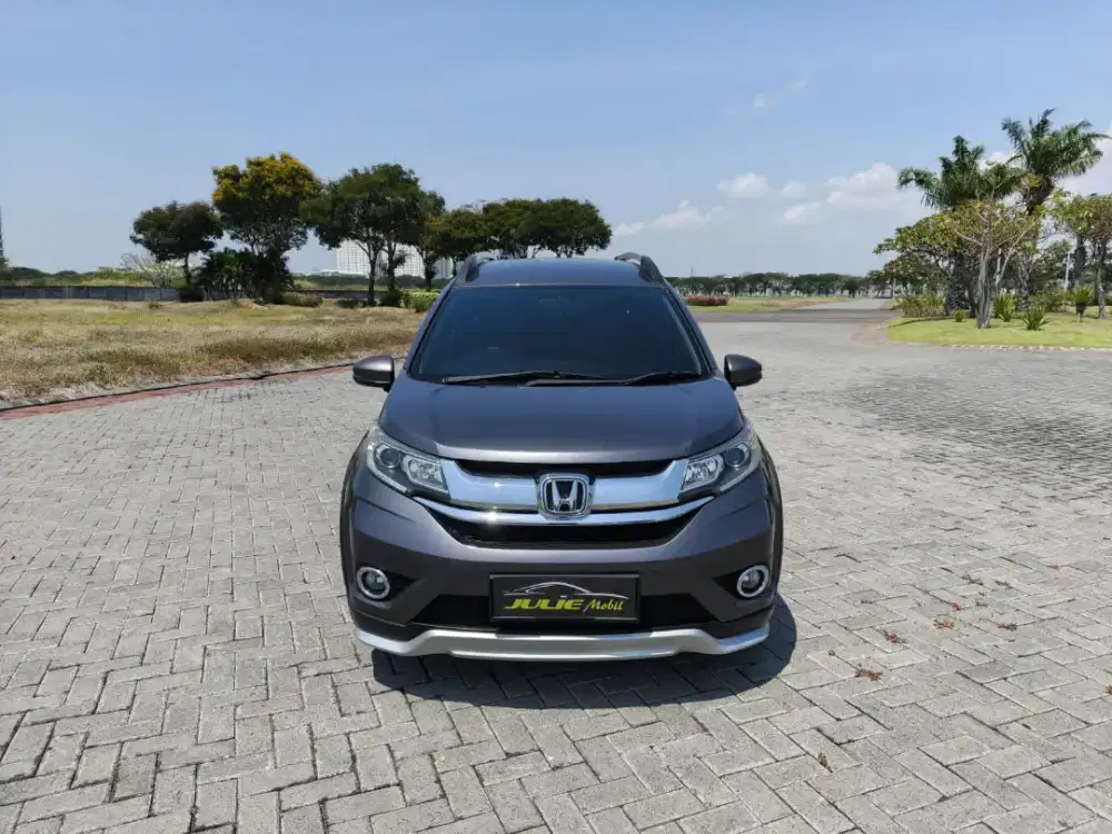 HONDA BRV PRESTIGE TAHUN 2016 

TRAMSMISI AUTOMATIC
PMK 2017
PLAT L