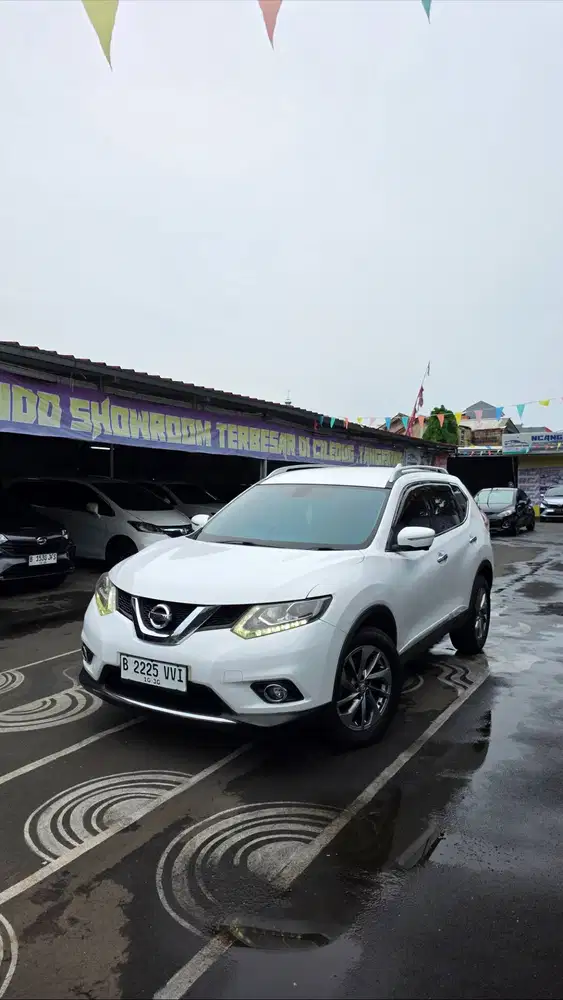 Nissan Xtrail T32 2.5 Matic 2015 Record Dp 1 Juta
