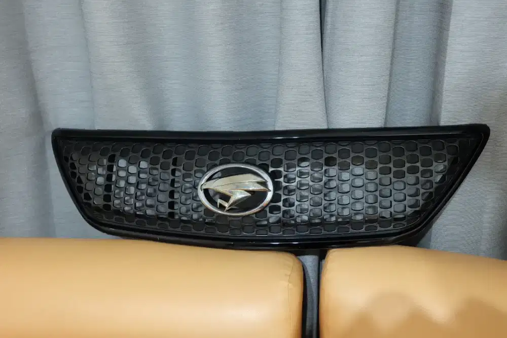 For sale Tonneau /Krey Harrier Gen 2 Ori, Logo grill burung , radiator