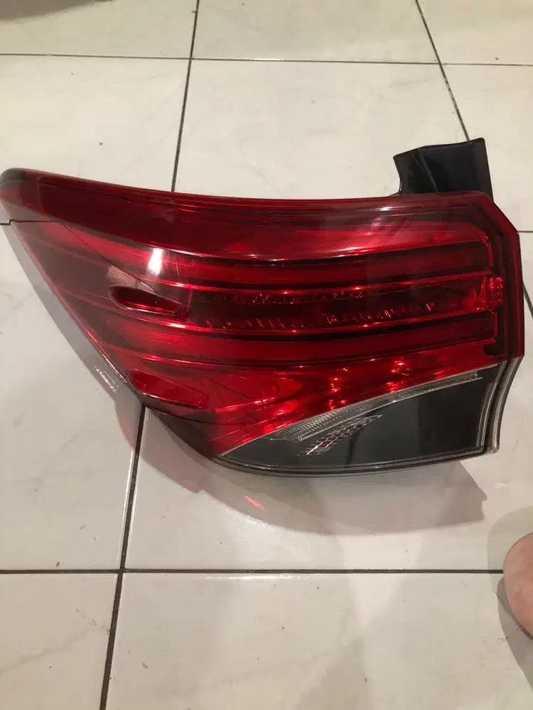 STOP LAMP (Kiri) FORTUNER VRZ