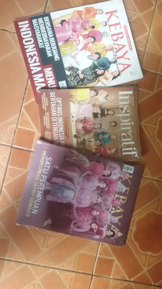 Di Jual Majalah Mode