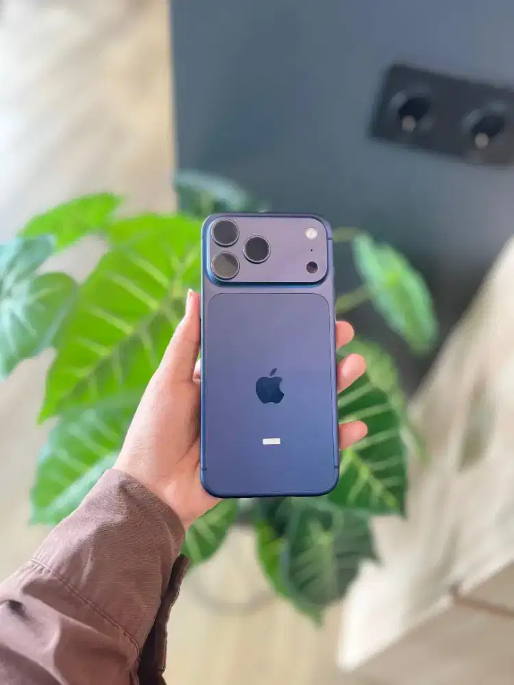 IPHONE 17 PRO MAX 256 BLUE