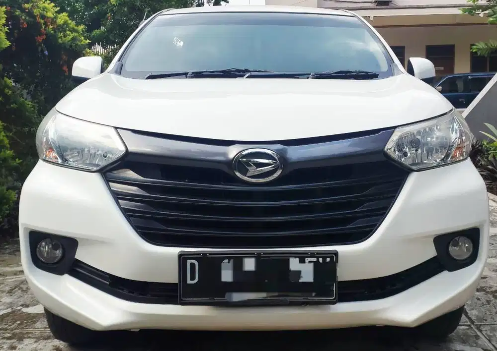 Daihatsu Grand Xenia dual vvti manual 2017/2016 putih bs kredit
