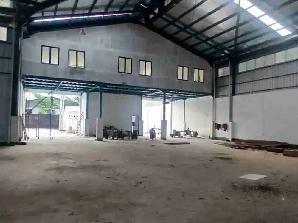 Di sewakan Gudang  baru,   di Bantar gebang  Bekasi