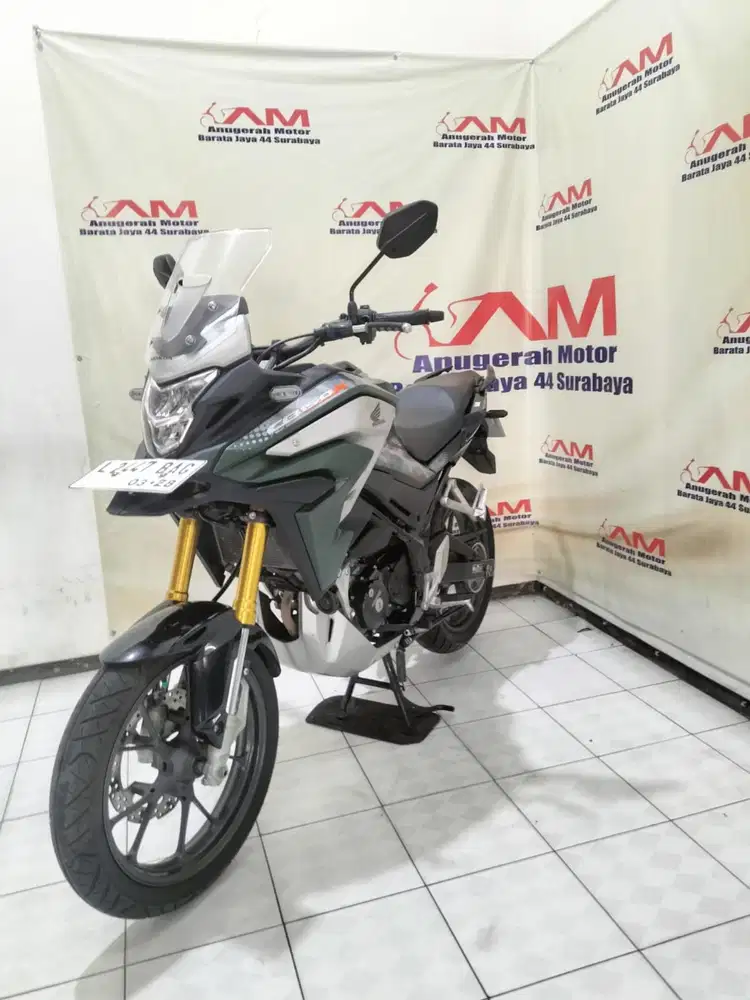 Ready Honda CB 150X warna hijau silver tahun 2022