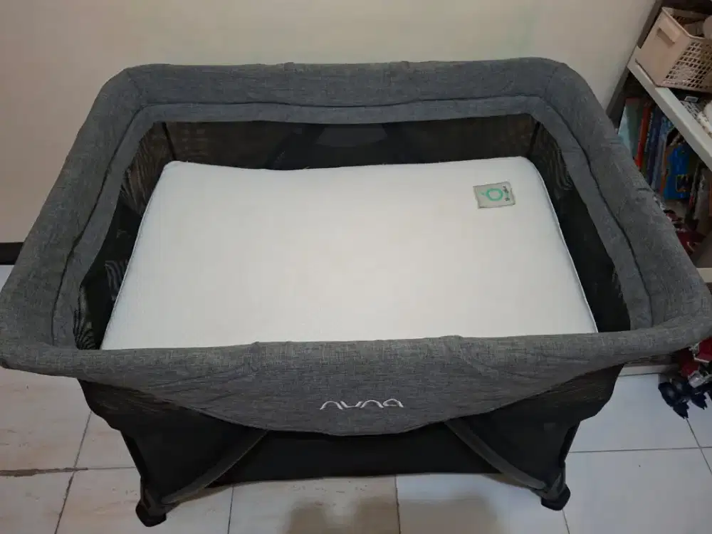 Nuna Sena Aire Baby Box Travel Cot