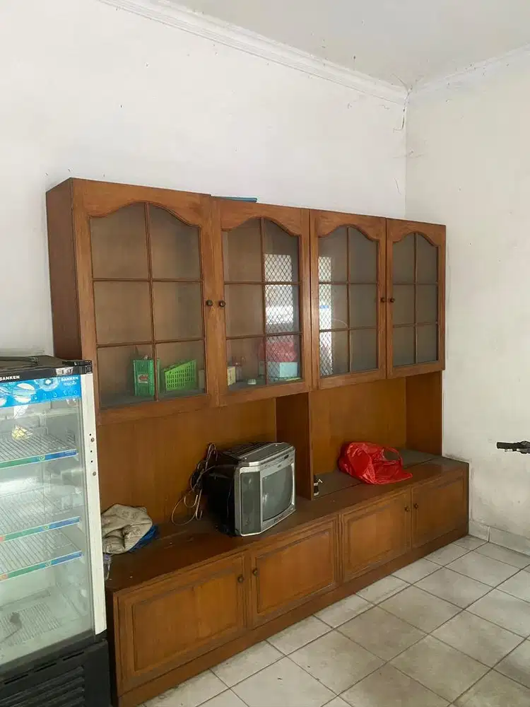 LEMARI ANTIK JATI KACA PAJANGAN