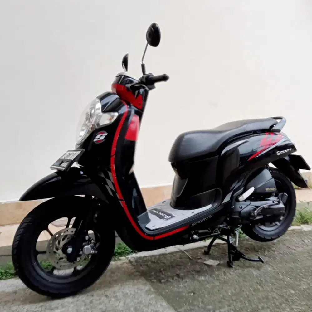 HONDA SCOOPY SPORTY TAHUN 2018 CASH / KREDIT MURAH DP MULAI 500 RB