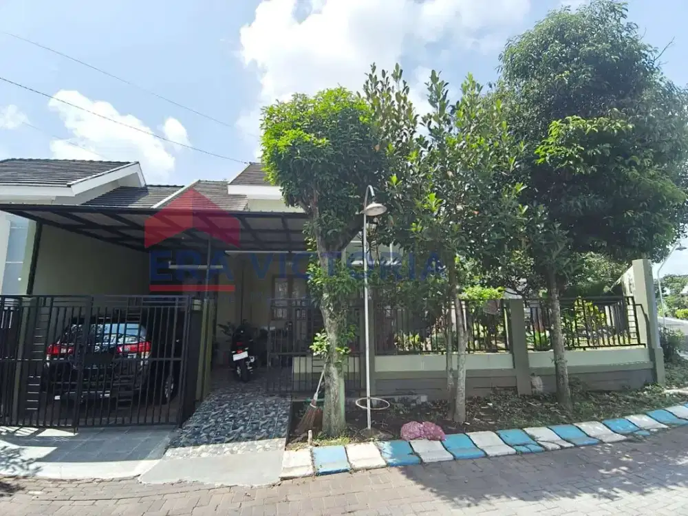 Rumah Hook Strategis 3 Km dari Exit Tol Singosari Ada Lebih Tanah