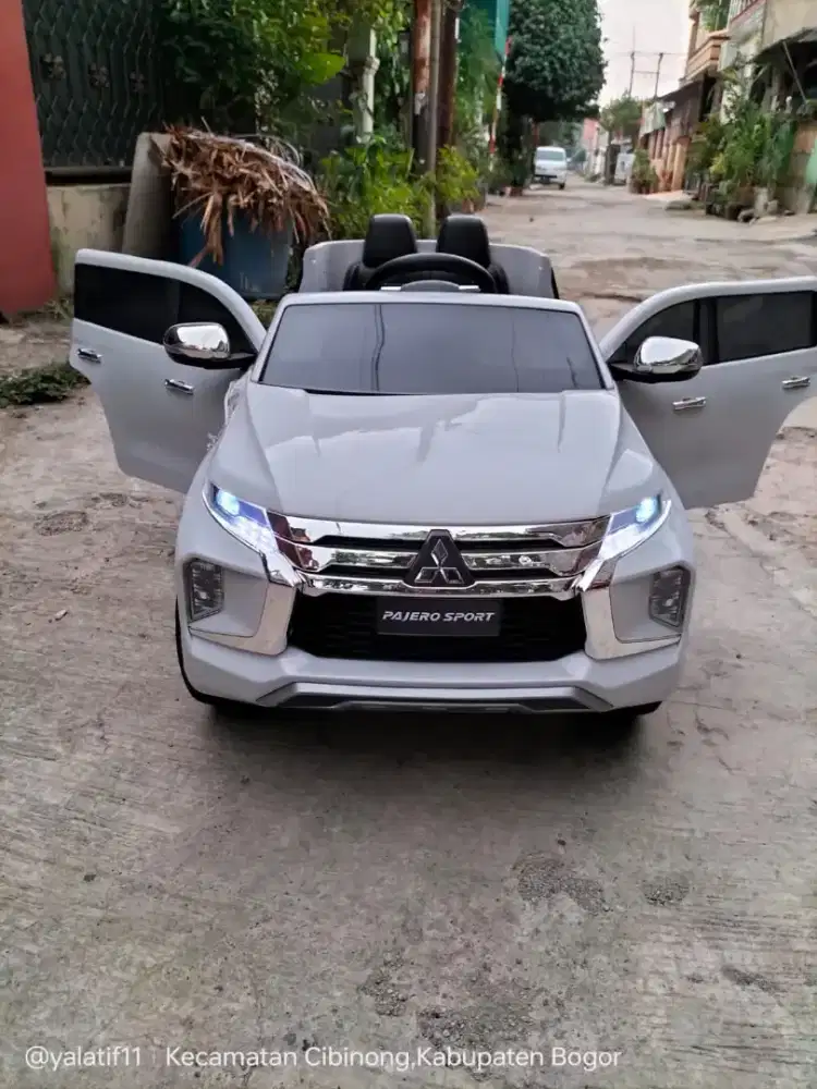 Mobil Aki Remote Anak Pajero Sport