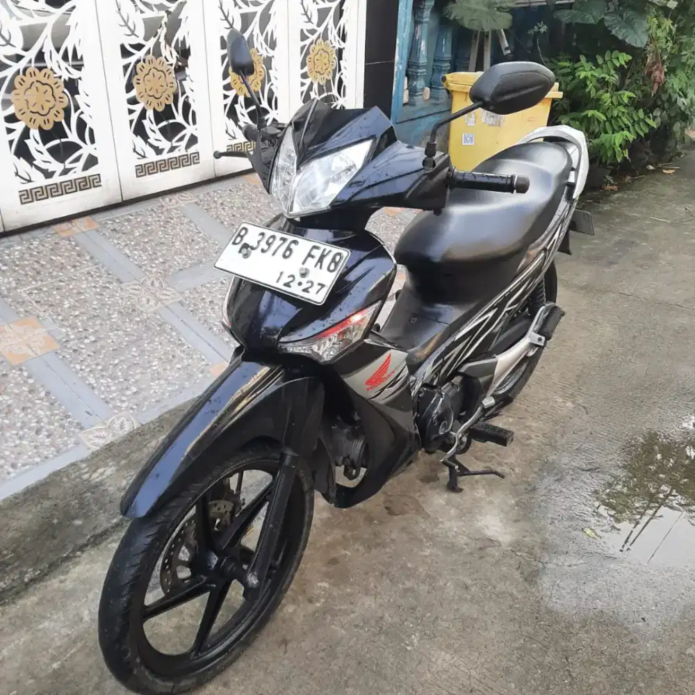 Honda Supra X 125 2012 karbu ss lengkap mesin bagus stater tokcer