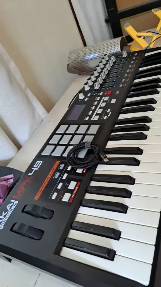 Midi Controller Akai MPK49 profesional