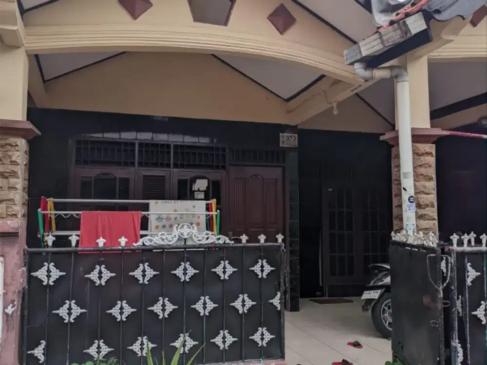 Rumah 2 lantai di komplek Rawalumbu bekasi