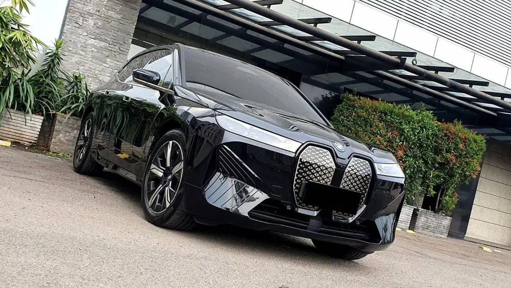 [ GARANSI 5TH ] BMW iX xDrive40 xDrive 40 Sport AT 2024/2025