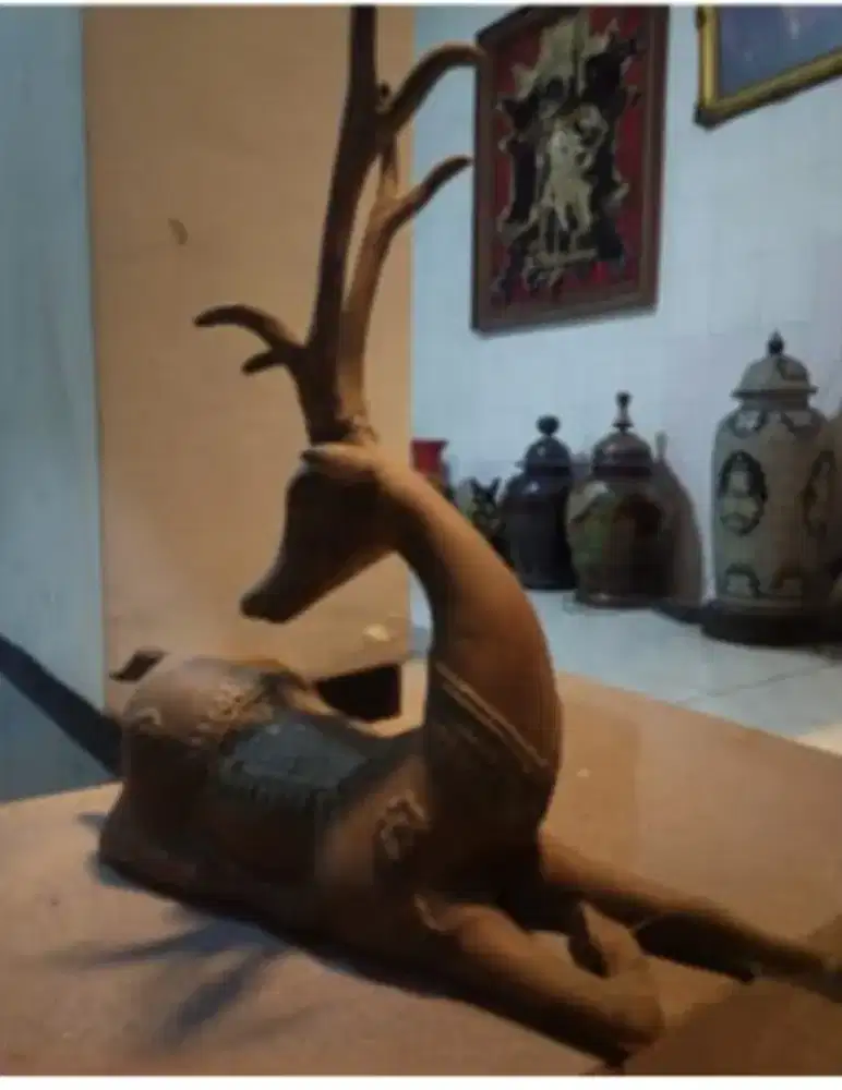 Patung kijang / rusa bertanduk kuningan