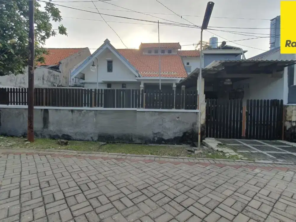 Dijual Rumah 2 lantai di Jemur Andayani Surabaya