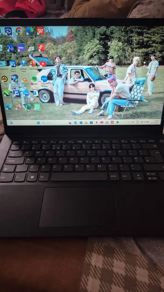 Dijual laptop Lenovo type V14 G3 AP