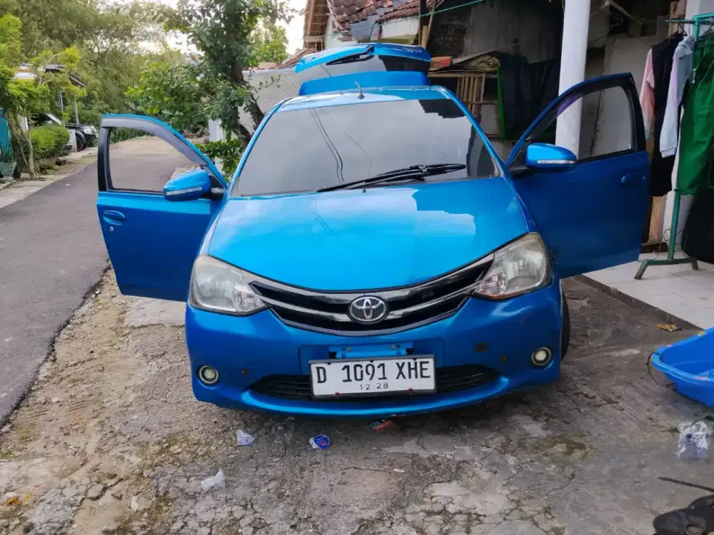 Etios valco toyota