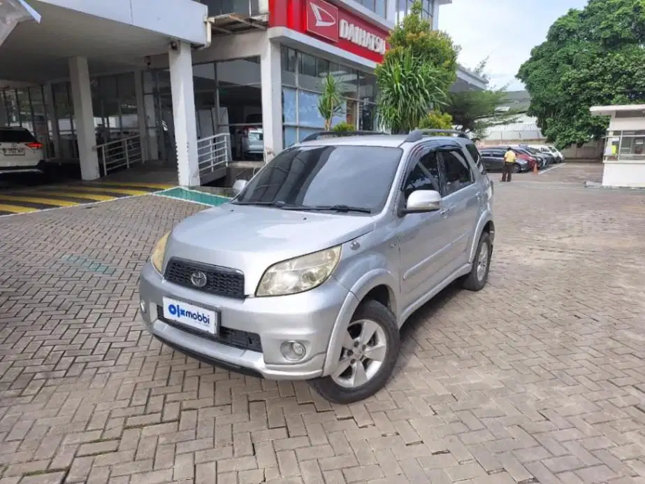 LOW DP Toyota Rush 1.5 G Bensin-AT 2013 BYL