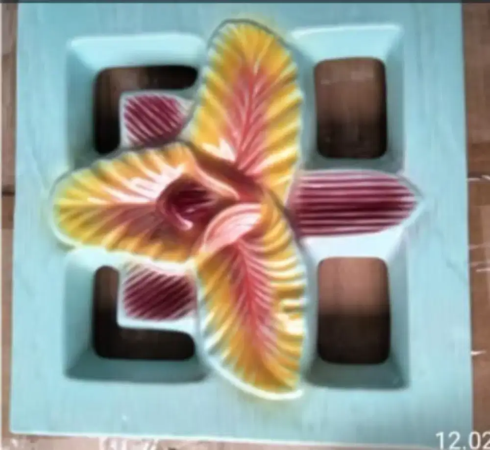 Roster keramik motif Bambu Dan bunga