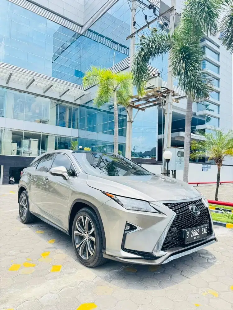 DP0 KM70rbn Lexus RX200T 2016 LUXURY generasi sebelum RX300