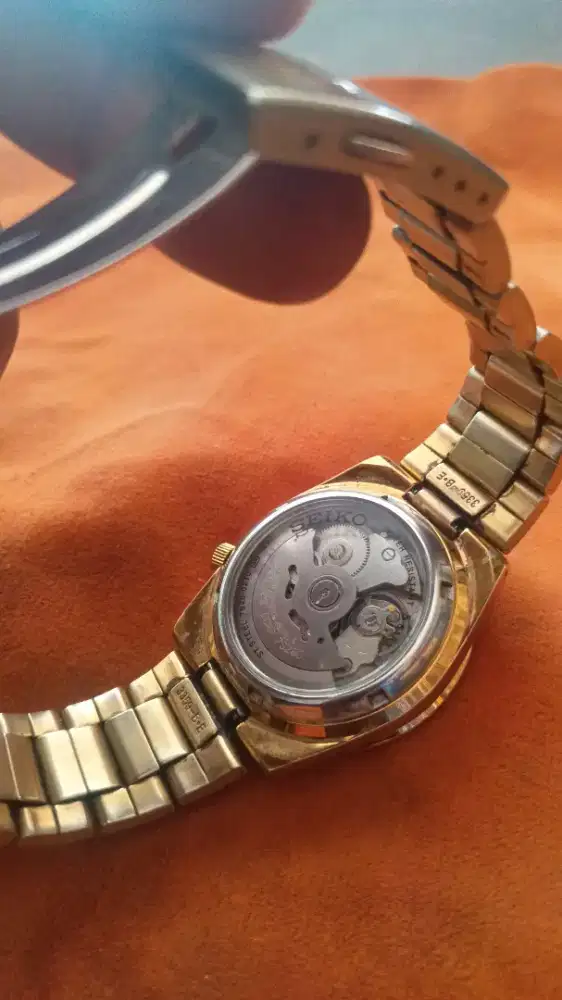 For sale seiko 5 gold water 50 meter
