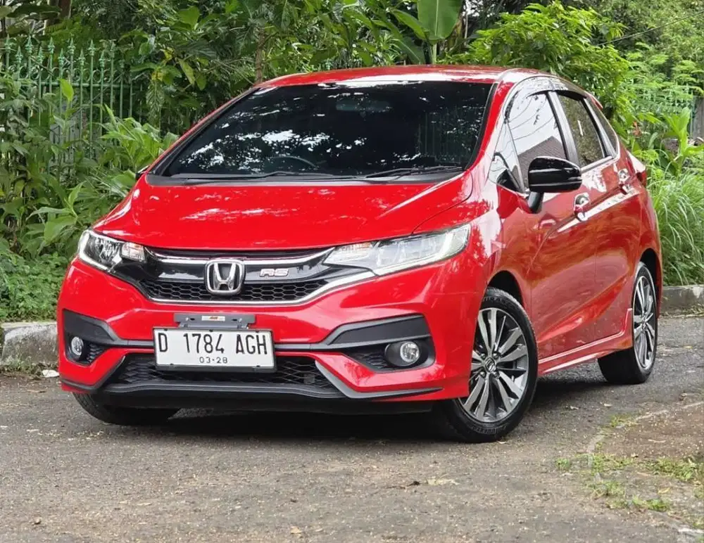 Honda JAZZ RS GK5 1.5 MANUAL 2018 LowKM 8rb RECORD HONDA BANDUNG