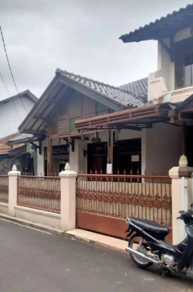 Dijual Rumah di Jl Jupiter Margahayu Raya Bandung