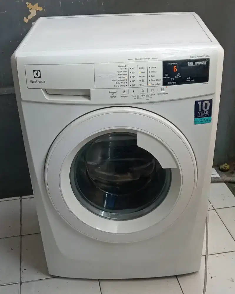 Mesin cuci electrolux