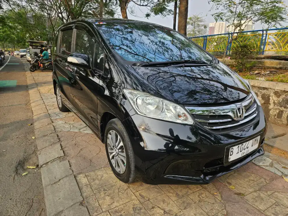 FREED E AC DOBEL 2014