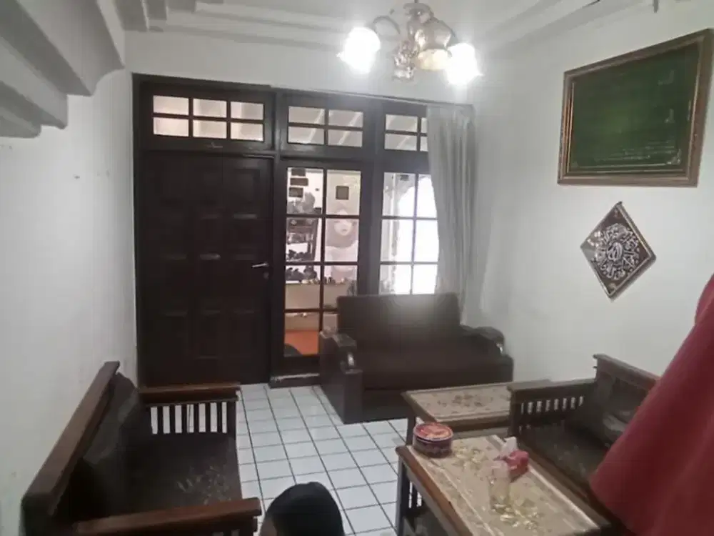 DI JUAL CEPAT Rumah MURAH Strategis di Komplek ANTAPANI Lokasi dekat dengan TAMAN KIARA ARTHA PARK Bandung