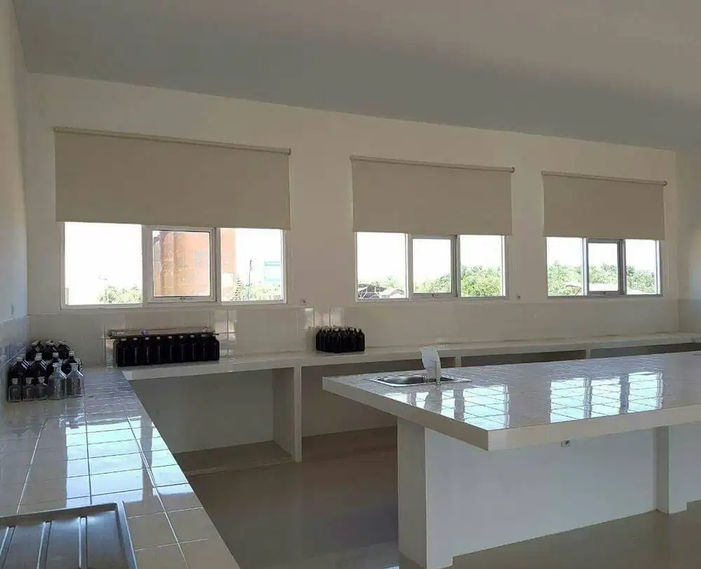 Pembuat Gorden & Blind Vertikal/Vertical Roll/Roller Gordyn Hordeng