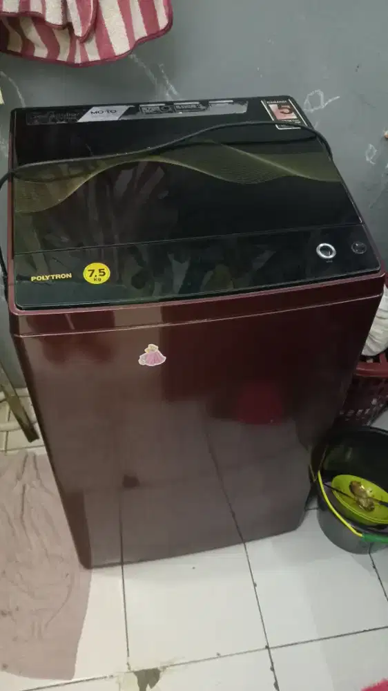 Mesin cuci Polytron Belleza