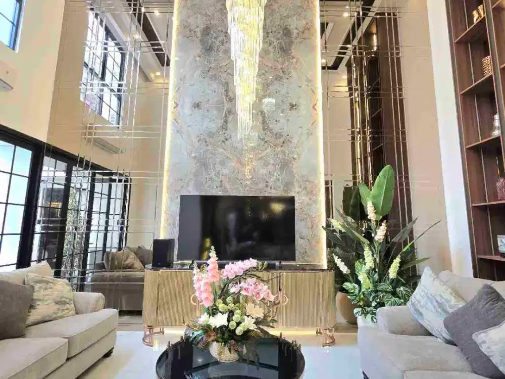 dijual rumah mewah full renovasi dan interior di cluster giardina foresta bsd