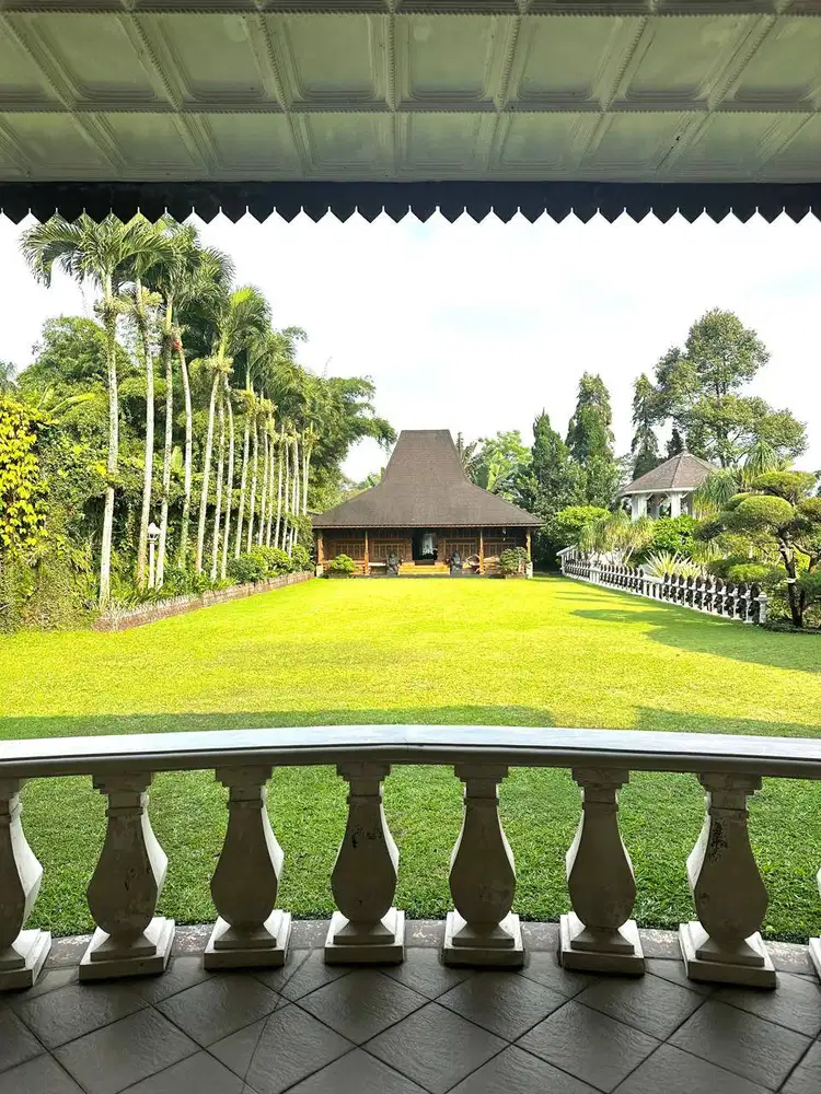 Dijual Villa di Bogor 3 BR Bernuasa Jawa