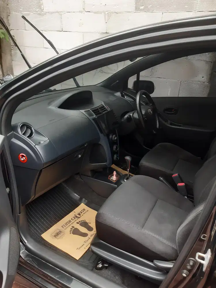 Toyota Yaris 2010 Bensin